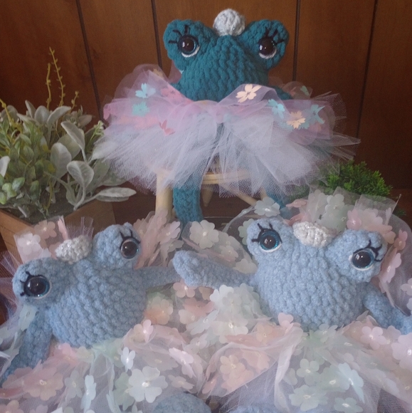 Order For @joannarobins588 3 Princess Frogs W Tutu Skirts - Picture 1 of 6